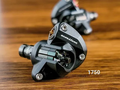 Acoustune HS1750